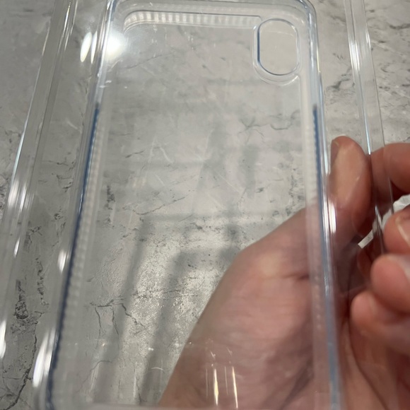 LOT OF 4 IPHONE XS MAX CELLPH CASES - Picture 6 of 6